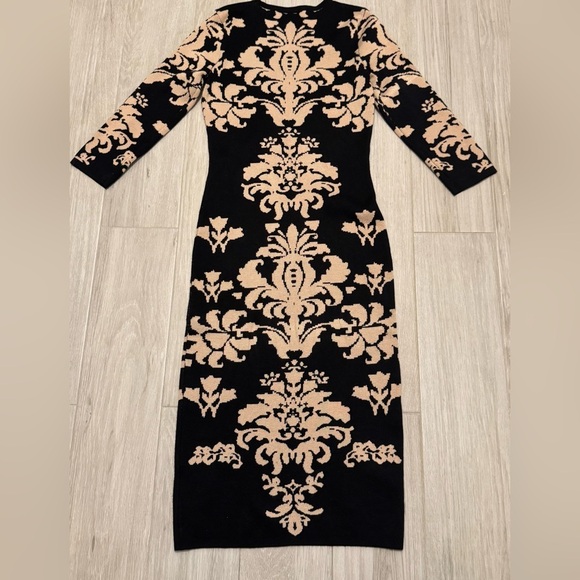 Black and Cream Dress with 3/4 Sleeves - Picture 3 of 5